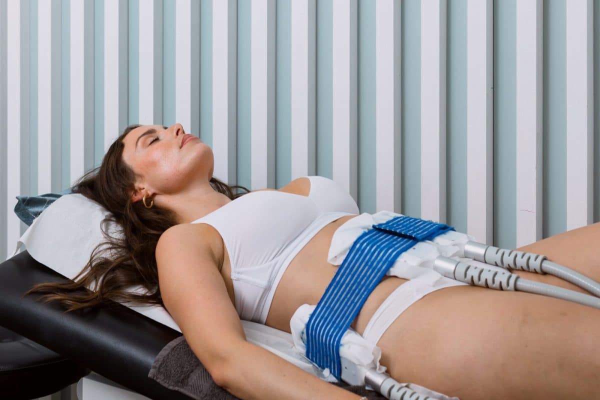 Cryolipolyse à Forest : séance au centre Astera Aesthetic à Uccle